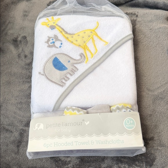 Baby Essentials Bundle Set - Picture 8 of 8